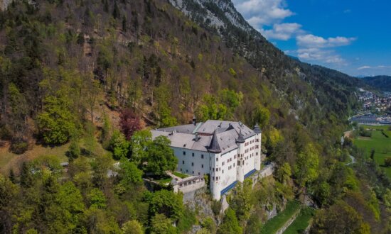 Tratzberg Castle: A Living Legend in the Tyrolean Alps