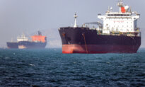Trump Pauses US Operation to Guide Ships Through Strait of Hormuz