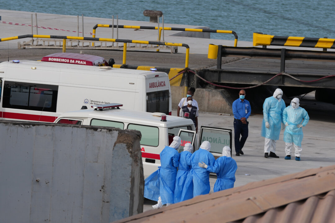 Cover image for Canary Islands President Opposes Hantavirus Outbreak Cruise Ship’s Docking