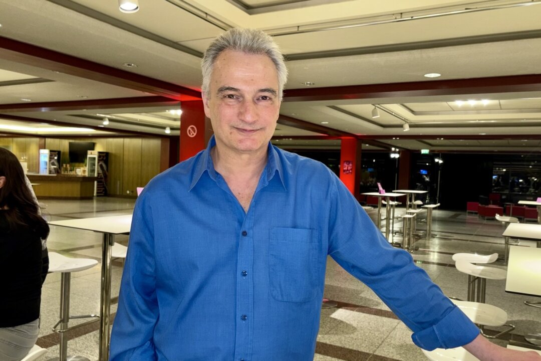Peter Christophi attends Shen Yun Performing Arts at the Jahrhunderthalle Frankfurt in Frankfurt, Germany, on May 3, 2026. (Wu Ling/The Epoch Times)