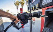 US Gasoline Prices Below $4 a Gallon for First Time Since April