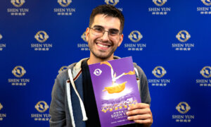Shen Yun Transports Journalist on Emotional Journey