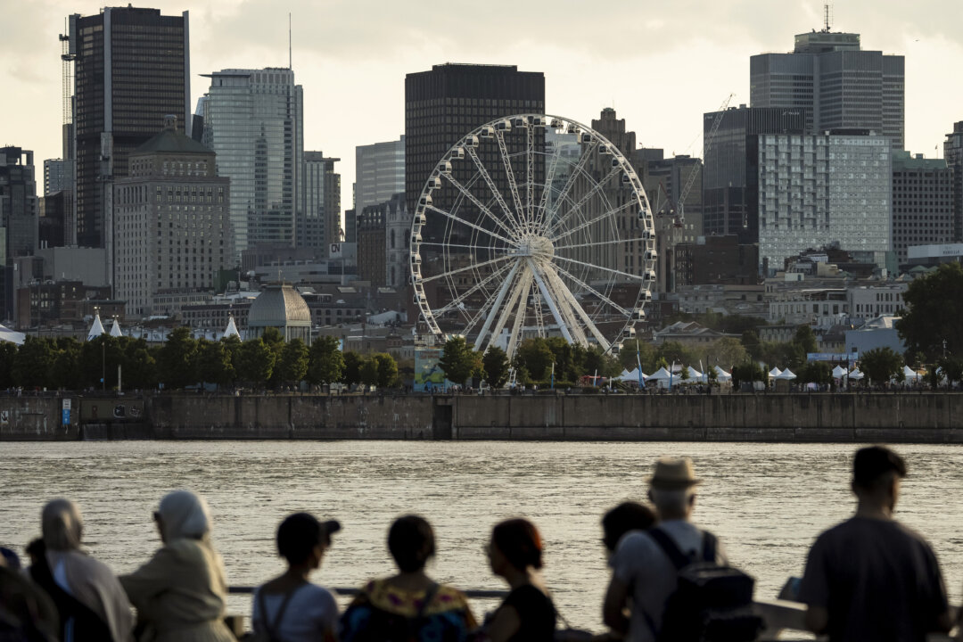 Quebec Politicians Say Montreal Is ‘Logical’ Choice to Headquarter New Defence Bank