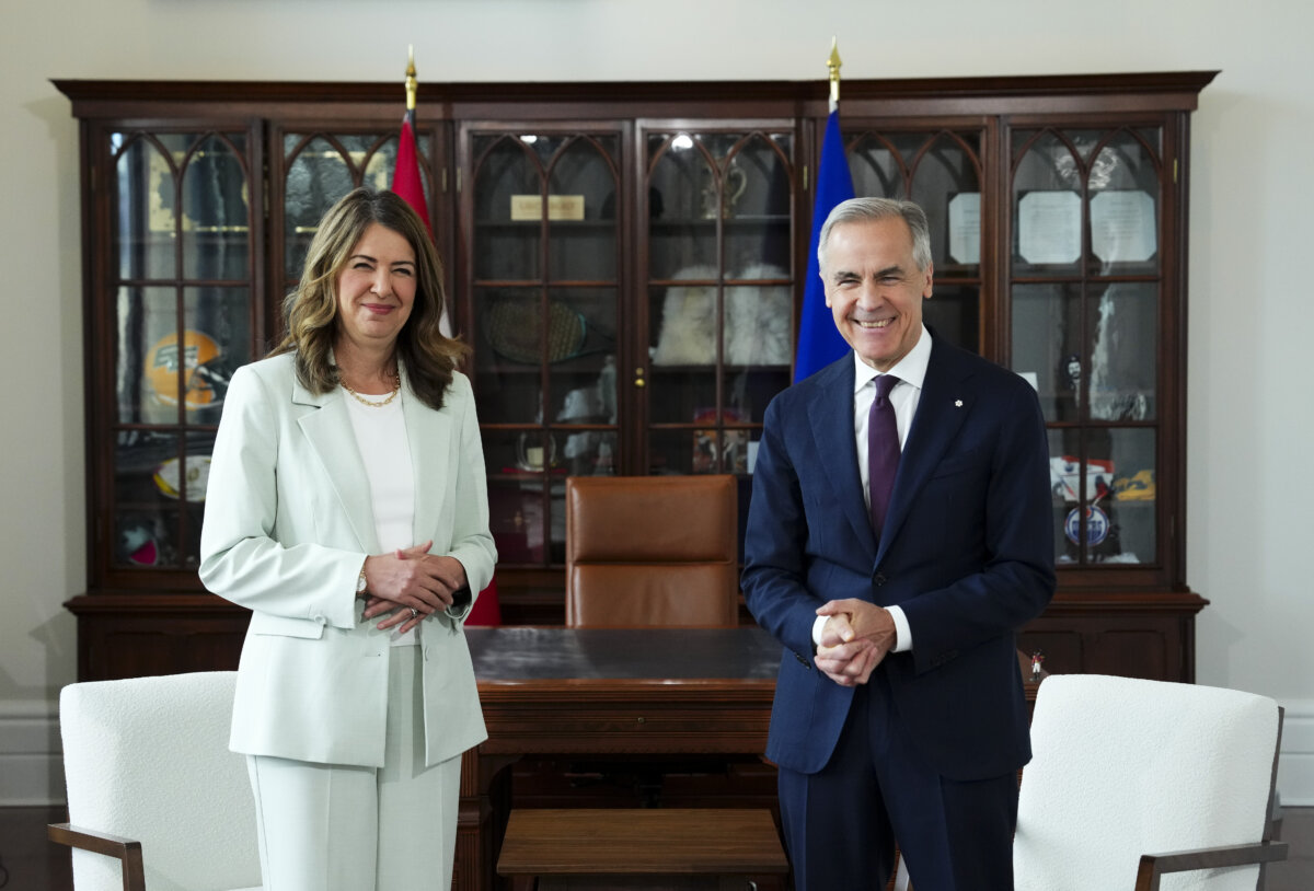 Prime Minister Mark Carney meets with Premier of Alberta Danielle Smith at his office in Ottawa on May 8, 2026. (The Canadian Press/Sean Kilpatrick)