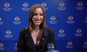 Shen Yun’s Performance in Buenos Aires Brings Model To Tears