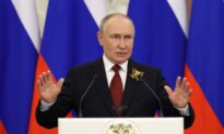 Russia Warns Foreigners to Leave Kyiv as It Threatens More Strikes