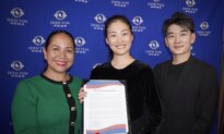 Mexican Senator Honors Shen Yun, Praises Its Message of Kindness Through Art