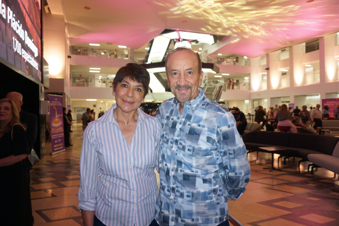 Alfonso Jiménez and Luzma Serpa González attended Shen Yun Performing Arts at the Santander Performing Arts Ensemble in Plácido Domingo Hall on May 9, 2026. (Yeawen Hung (Epoch Times)
