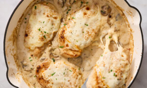 ‘Chicken Gloria’ Is the Easy, One-Pan Dinner I’m Making Weekly