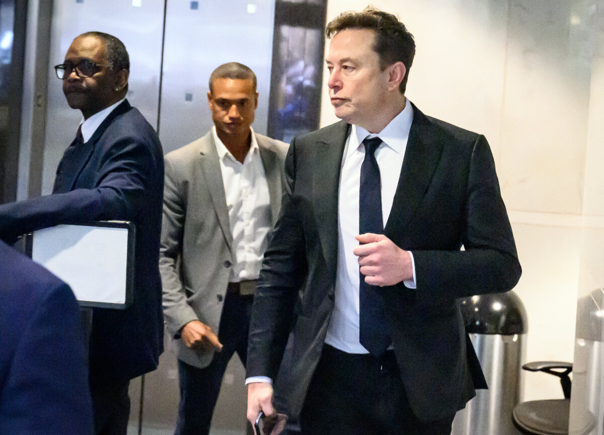Elon Musk arrives at the federal courthouse during proceedings in the trial over his lawsuit against OpenAI in Oakland, Calif., on April 30, 2026. (Photo by JOSH EDELSON / AFP via Getty Images)