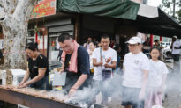 University Graduates Among 4,000 Vying for Spots at China’s First Barbecue Academy