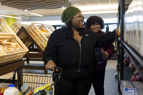 College Market Offers Students Fresh Food for Free in an Area With Limited Grocery Options