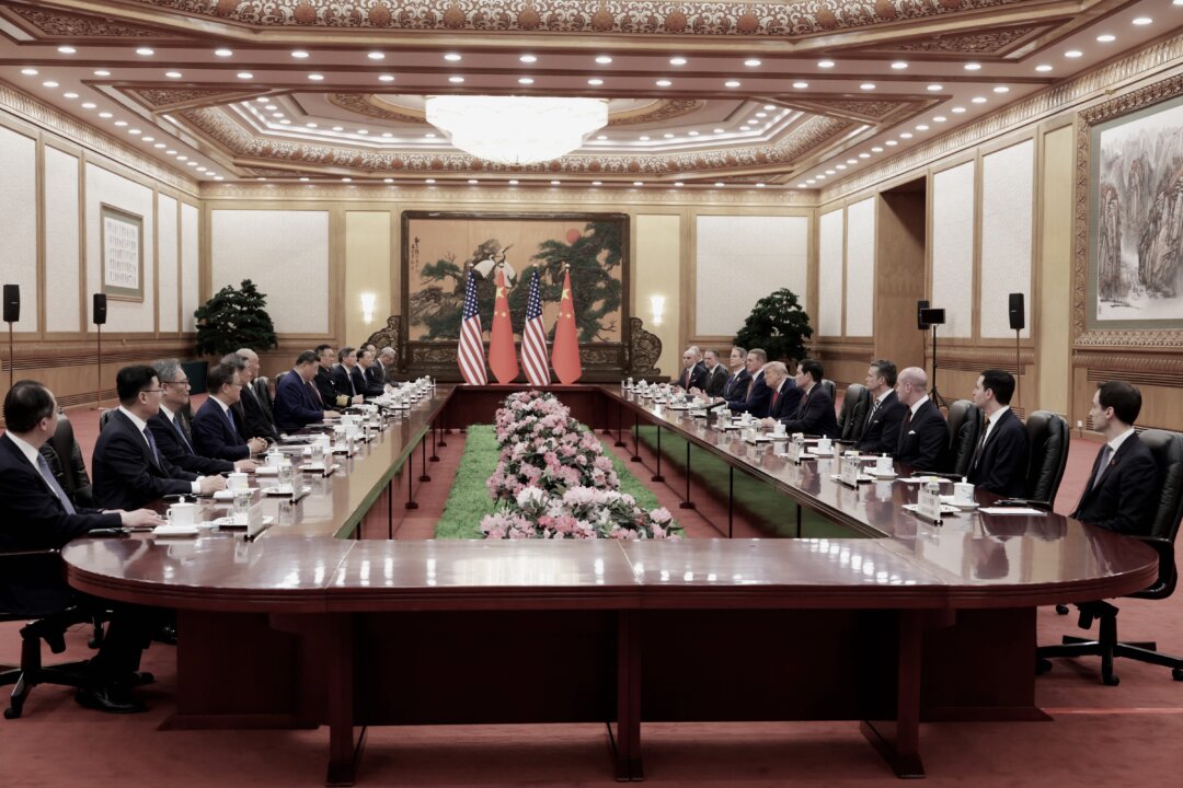 Xi Strikes Aggressive Tone on Taiwan as US Holds Firm on Arms Sales