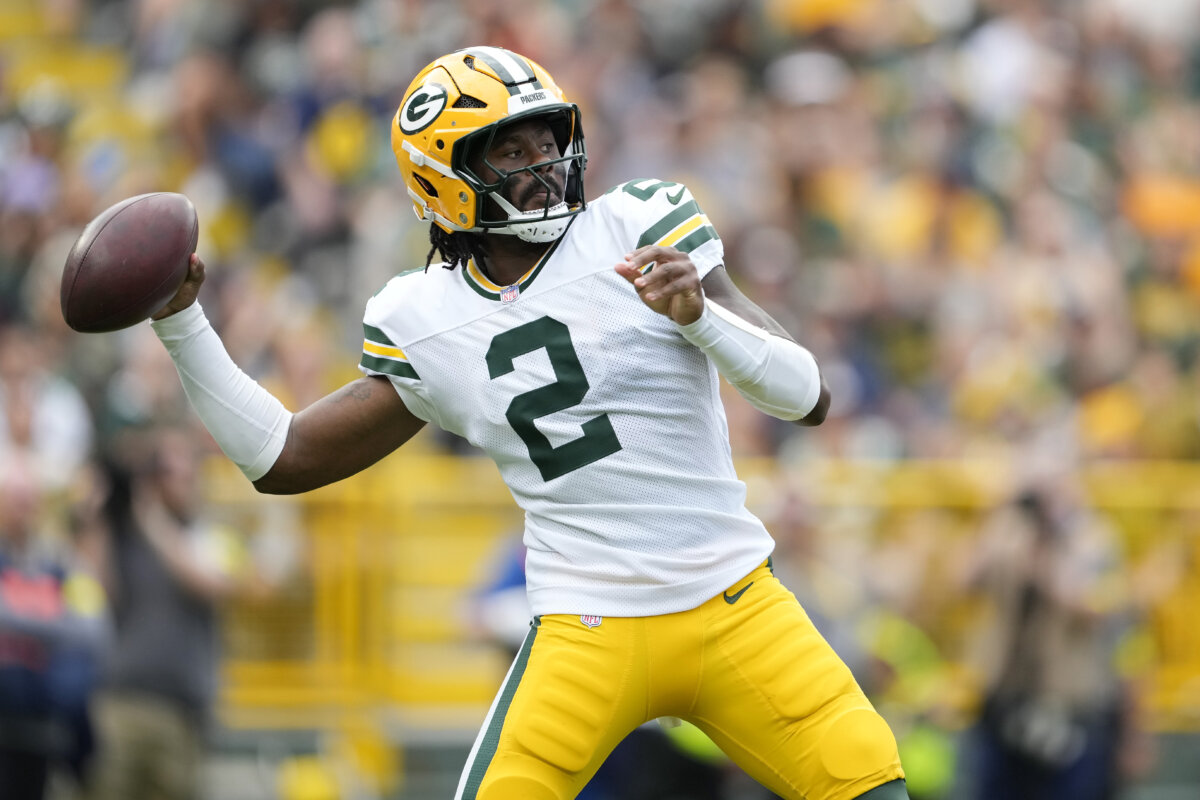 Malik Willis #2 of the Green Bay Packers throws a pass in the first quarter during the NFL Preseason 2025 game between Seattle Seahawks and Green Bay Packers at Lambeau Field in Green Bay, Wisconsin on August 23, 2025. (Patrick McDermott/Getty Images)