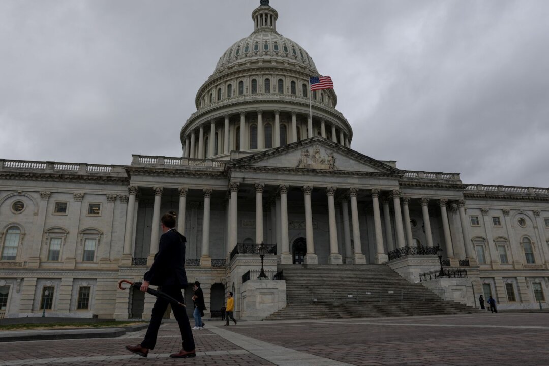 House Ties 212–212 on Iran War Powers Resolution