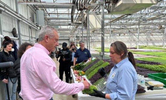RFK Jr. Visits Ohio Farm That Shows Regenerative Methods Grow Healthy Food