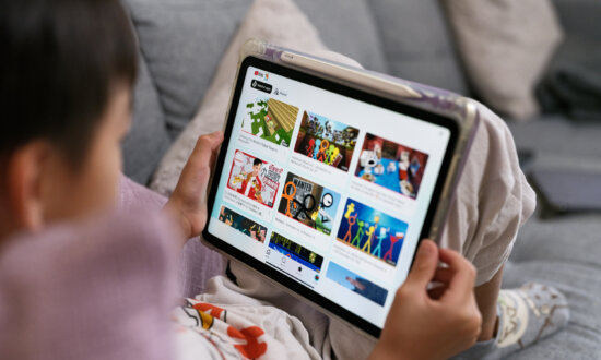 Digital Rights Group Says Social Media Ban Not Working, Call for Algorithm to Be Exposed