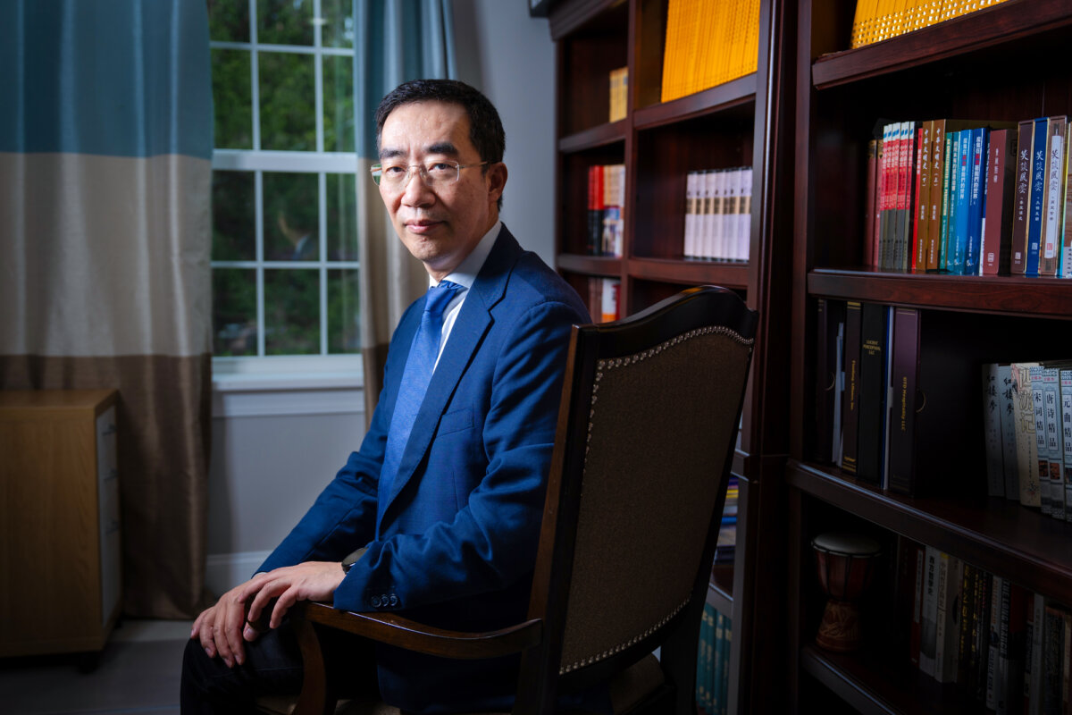 Zhang Tianliang, senior fellow at the Consilium Institute and professor at Fei Tian College, in Cuddebackville, N.Y., on May 10, 2026. (Samira Bouaou/The Epoch Times)