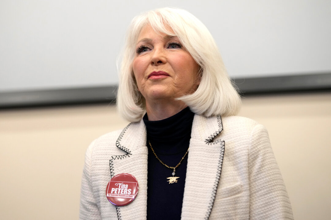 Colorado Governor Commutes Sentence of Tina Peters, Former County Elections Clerk