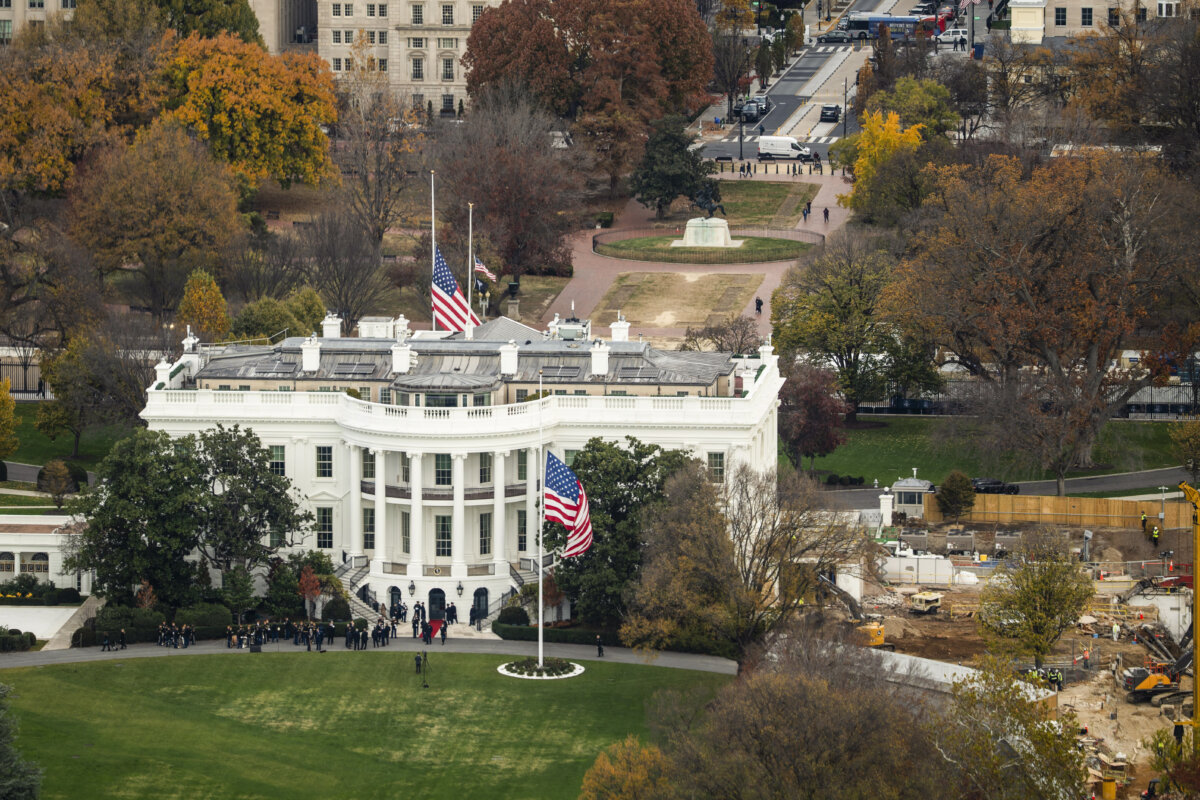 The White House on Nov. 17, 2025. (Madalina Kilroy/The Epoch Times)