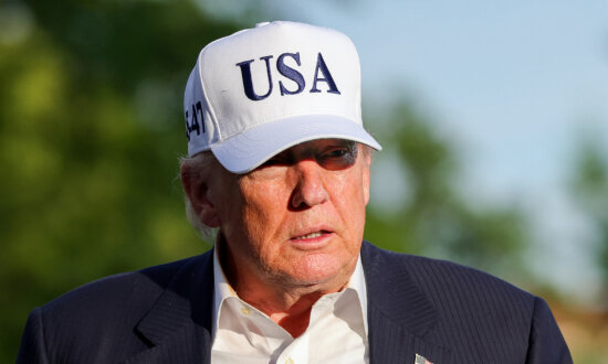 Trump Order Increases Scrutiny of Illegal Migrants’ Banking Activity