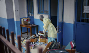US Imposes Travel Restrictions Due to Ebola Outbreak