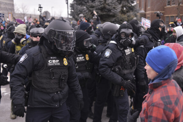Judge Blocks ICE Agent Rule