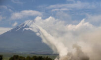 US Marines Fire HIMARS Near Mount Fuji as Pacific Allies Expand Mobile Missile Capabilities