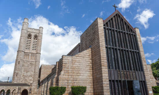 Cathedral of St. Andrews: Classically Gothic With an Island Vibe