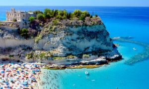 10 Most Relaxing Beaches in the World: Only 2 Are in the US