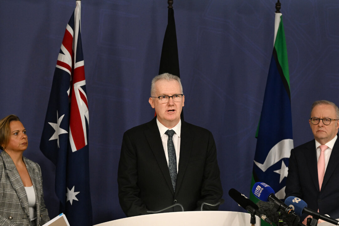 Government Backs All 14 Bondi Attack Royal Commission Recommendations