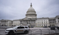 Senate Moves Ahead With Bill to Fund ICE, Border Patrol