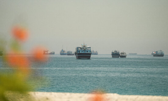 US Military Carries Out ‘Self-Defense’ Strikes on Iranian Boats, Missile Launch Sites: CENTCOM