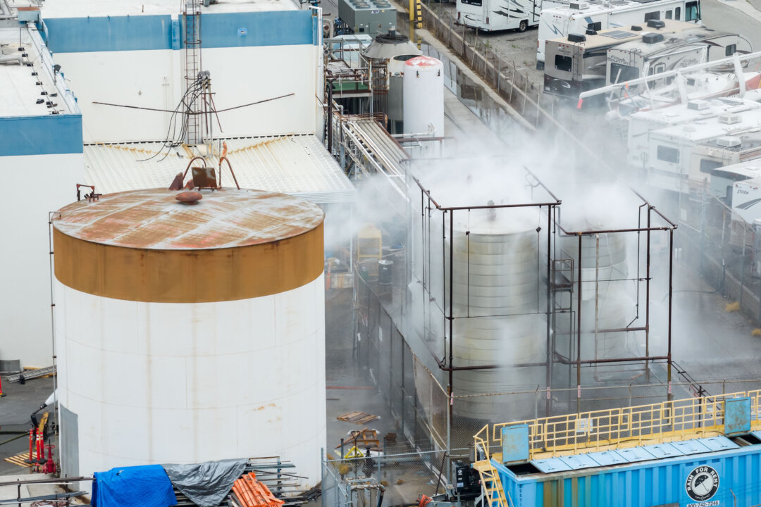 Trump Approves Emergency Funding for California Chemical Tank Incident
