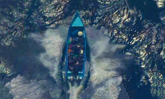 US Forces Intercept 3 Go-Fast Drug Vessels in Eastern Pacific, Detain 9 Suspects