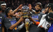 Knicks Down Cavaliers 130–93, Win First NBA Eastern Conference Championship Since 1999