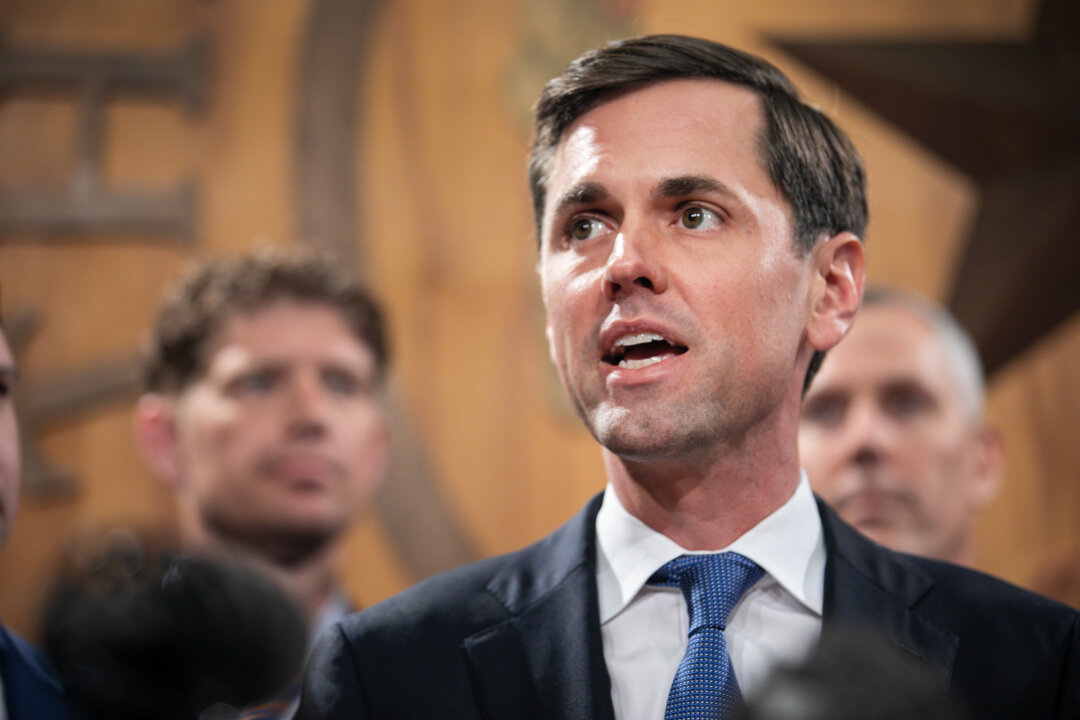“Texas Conservative Middleton Triumphs in GOP Battle for State Attorney General”