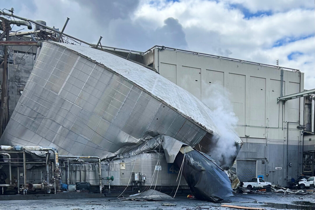Tragic Chemical Tank Implosion Leaves 1 Dead, 9 Missing at Washington State Mill