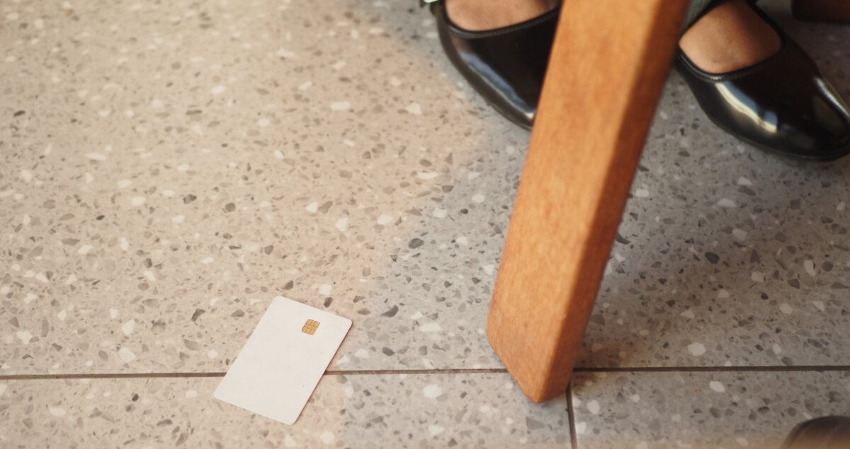 Before you cut up an expired credit card—or toss that silly fake one you got as junk mail—consider all the great things you can do with it! (Towfiqu ahamed barbhuiya/Shutterstock)