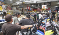 US Consumer Confidence Falls in May