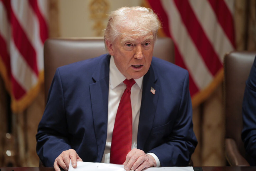 Trump Says Iran Still ‘Wants to Make a Deal’ as US Strikes New Targets
