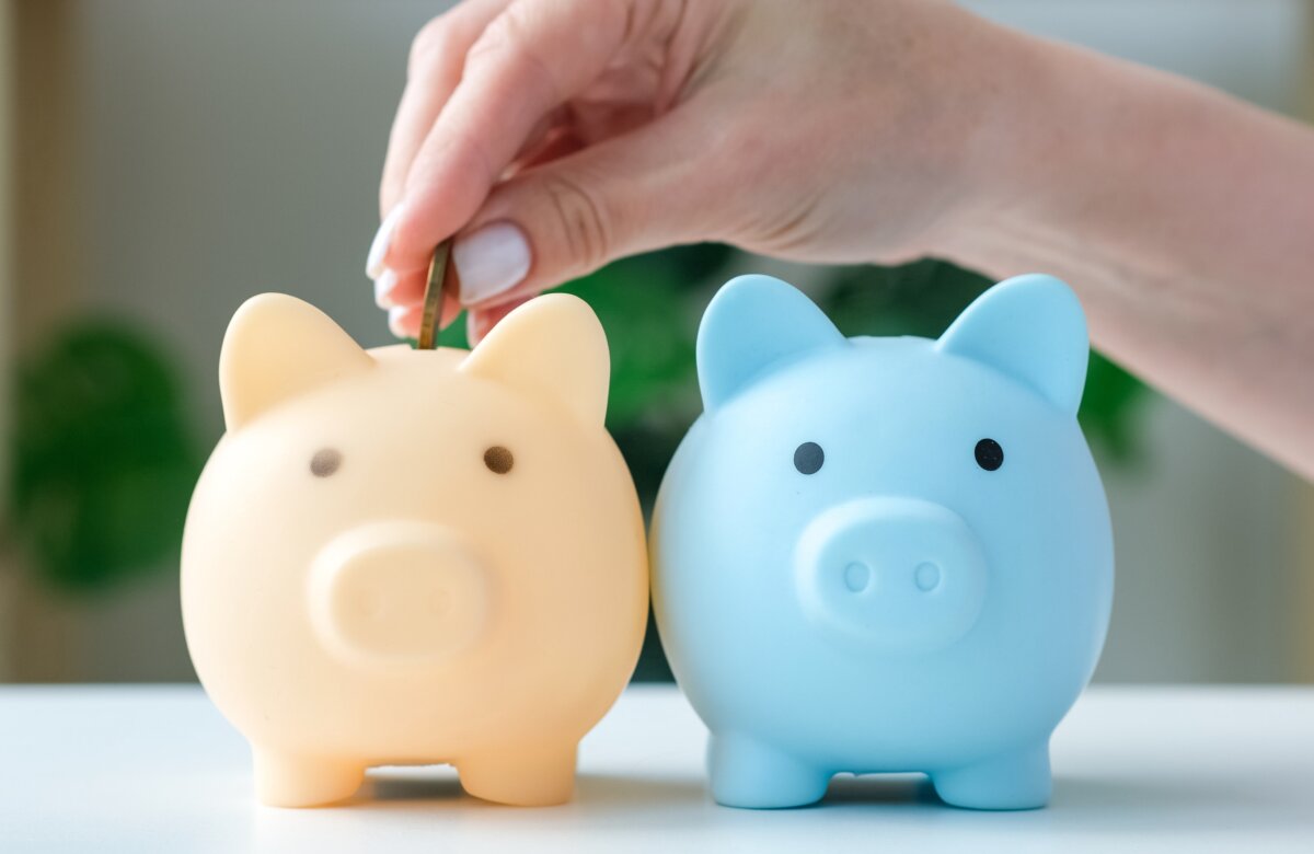 Before you invest, choosing the right account—brokerage or IRA—can make a six-figure difference over time. (Mish.El/Shutterstock)
