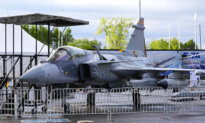 Gripens Bound for Ukraine Could Be Built in Canada: Saab