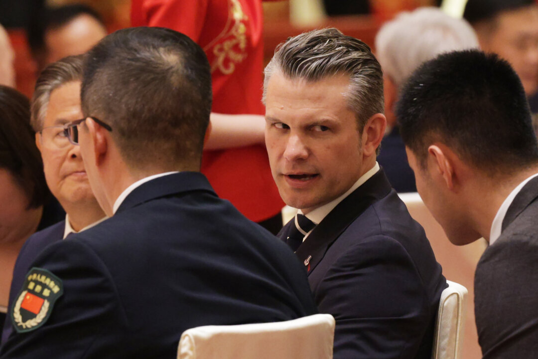 LIVE NOW: US Secretary of War Hegseth Speaks at Shangri-La Security Summit