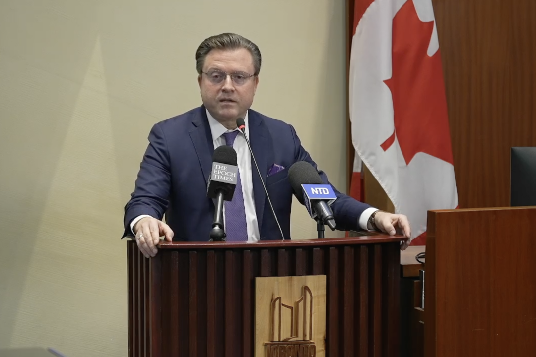 Cover image for Journalist Jan Jekielek Warns Toronto Audience About China’s Killed-to-Order Organ Harvesting System