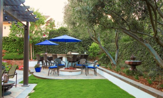 Ask the Builder: Creating Outdoor Rooms