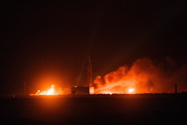 Blue Origin Rocket Explodes on Launch Pad During Engine Test