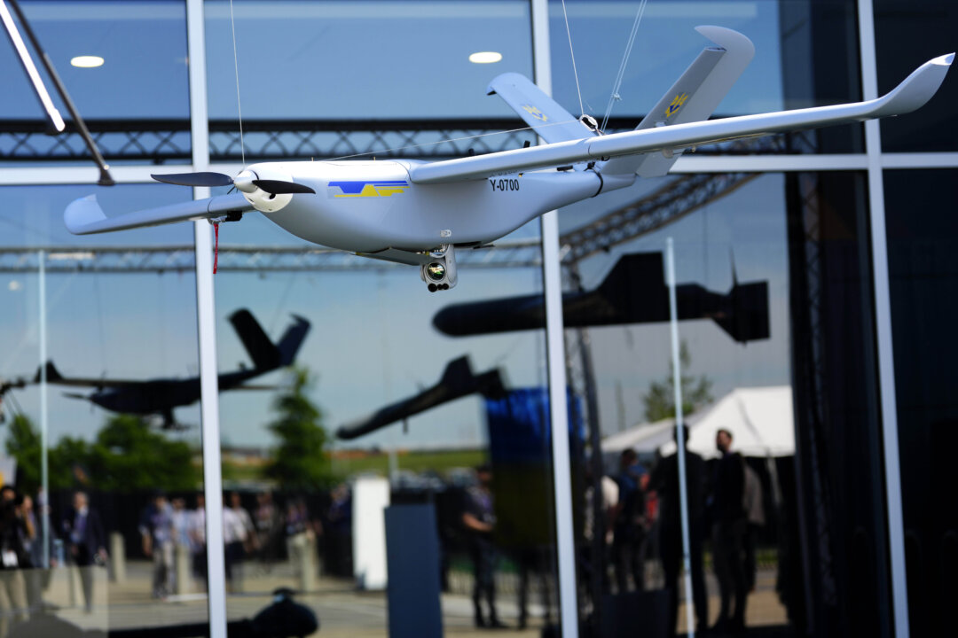 Cover image for Canadian, Ukrainian Drone Firms Forge Pact to Supply Ukraine’s Military