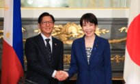 Japan, Philippines Deepen Security Ties, Call for Peace Across Taiwan Strait
