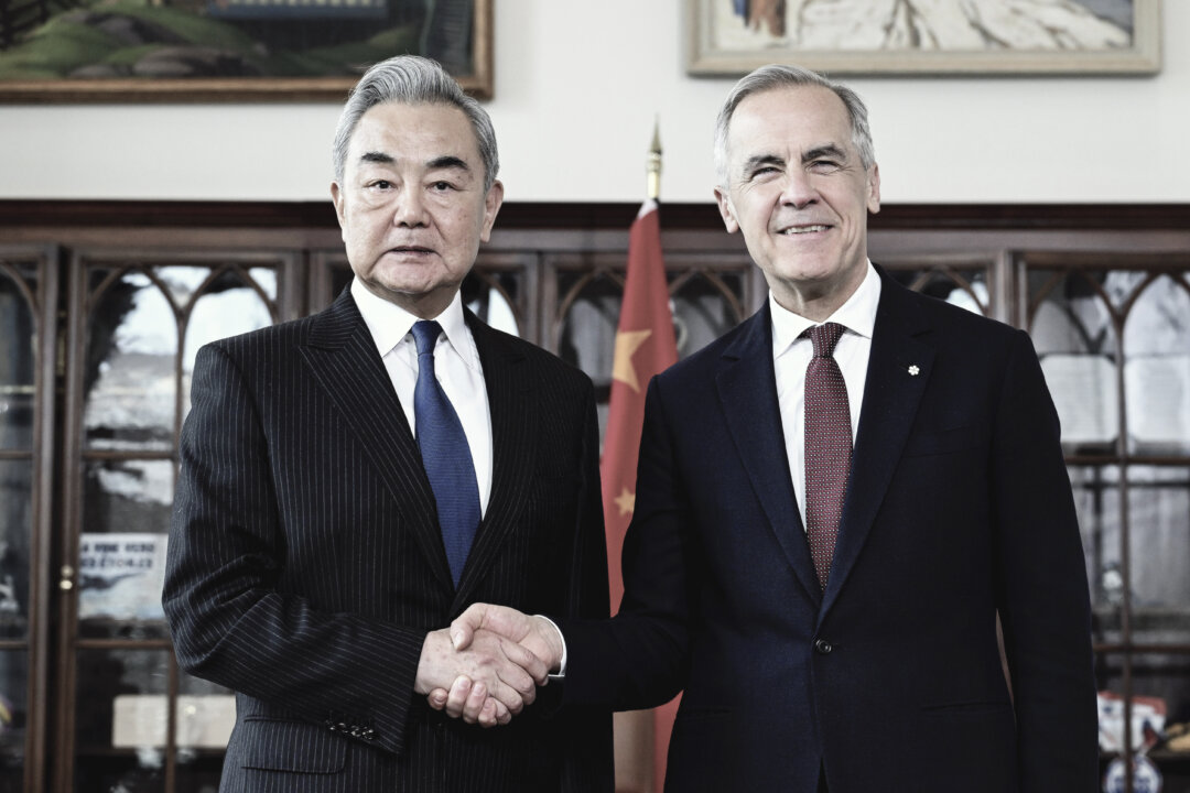 Cover image for Carney Meets With Chinese Foreign Affairs Minister, Offers No Comments